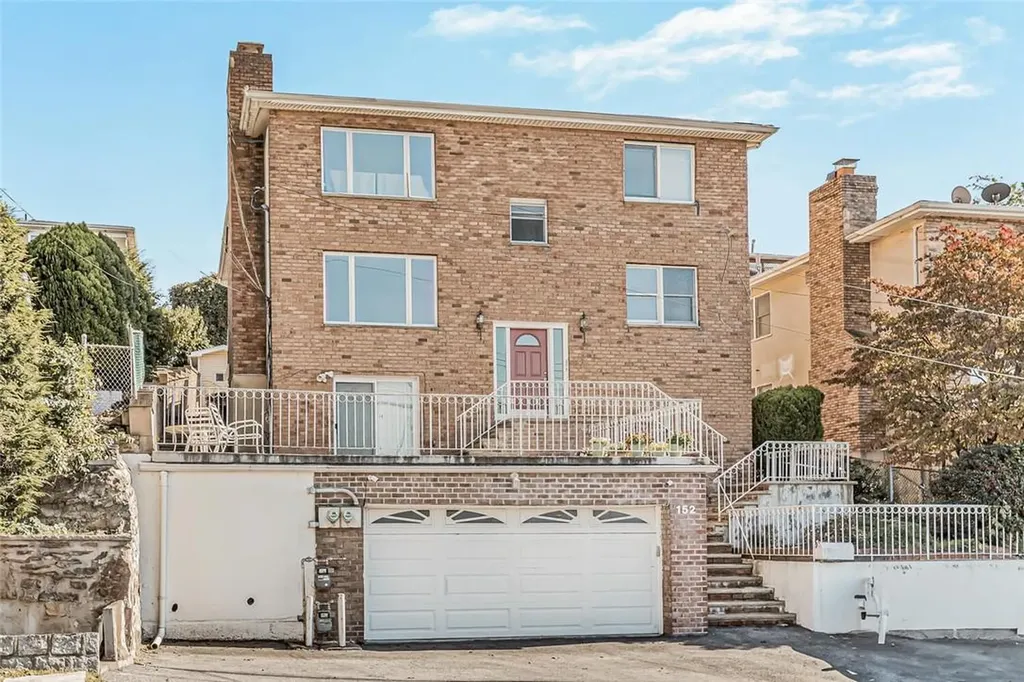 152 Bennett Avenue Yonkers NY 10701