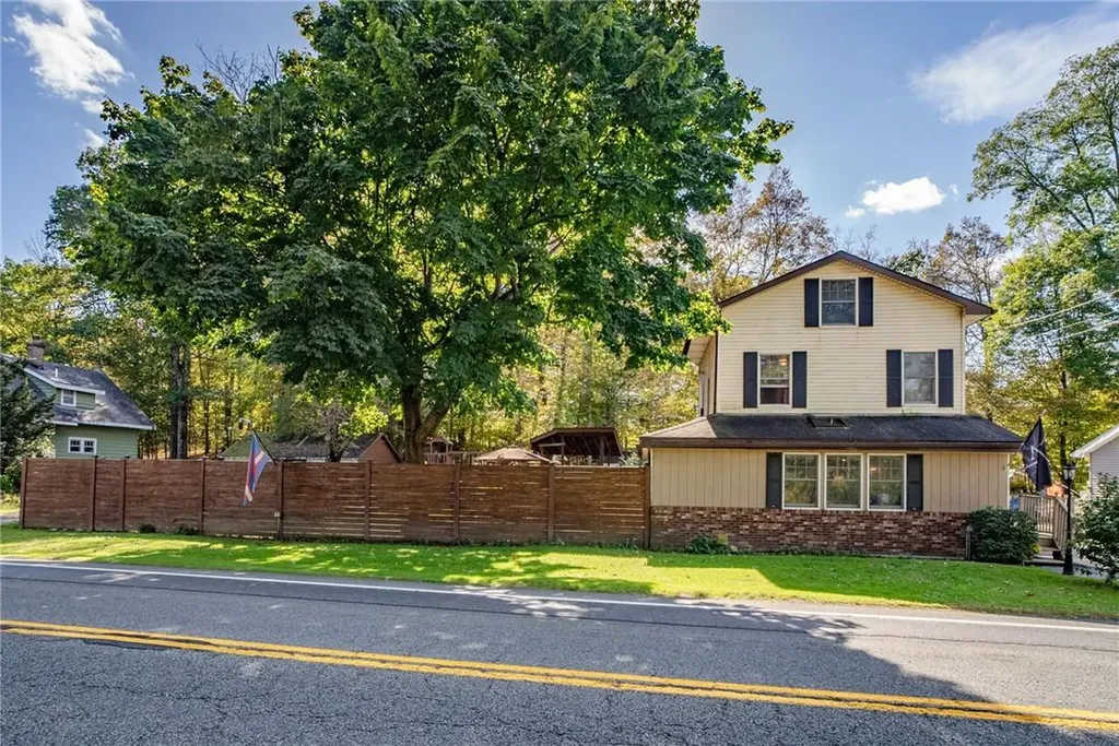 569 Route 211 W Middletown NY 10940