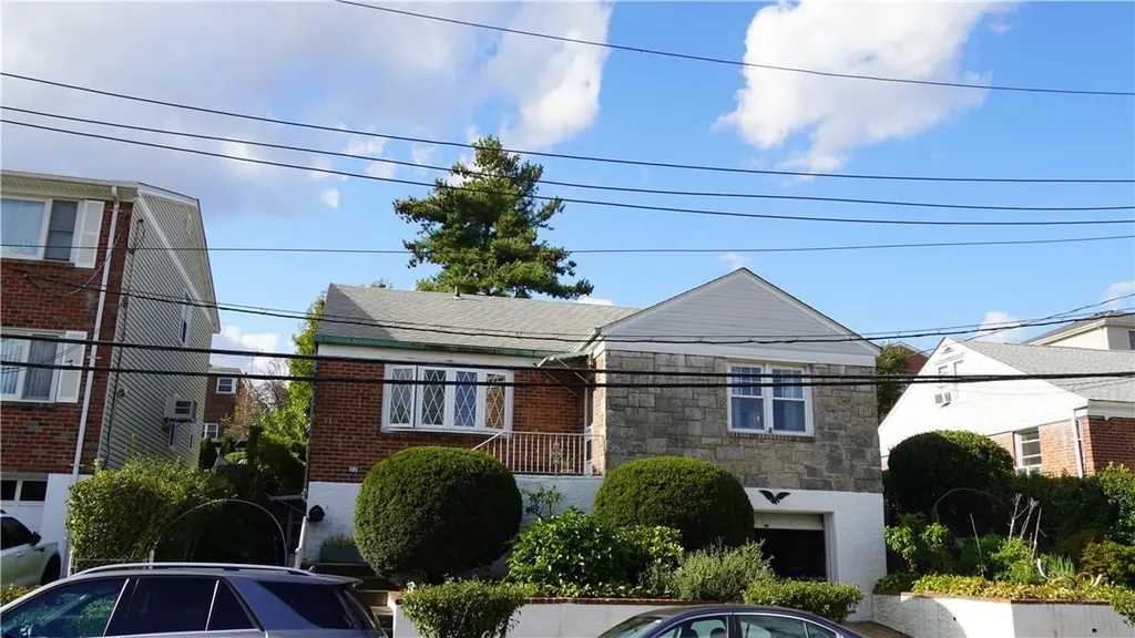 77 Hart Avenue Yonkers NY 10704