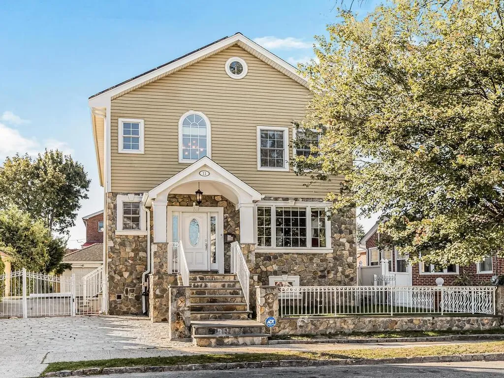 11 Sumner Avenue Yonkers NY 10704