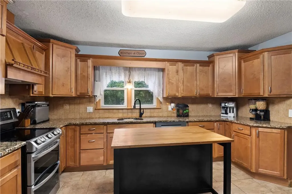 36 Secor Road Mahopac NY 10541