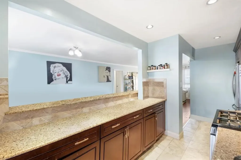 2 Soundview Avenue White Plains NY 10606