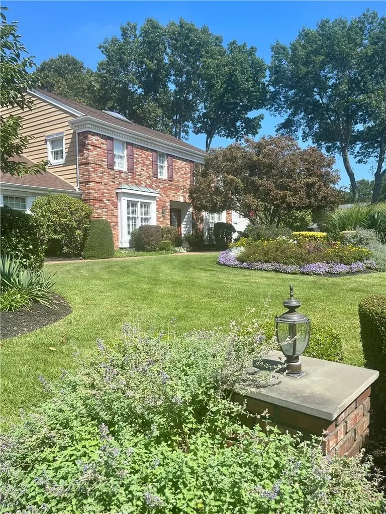 33 Ashford Drive Bohemia NY 11716