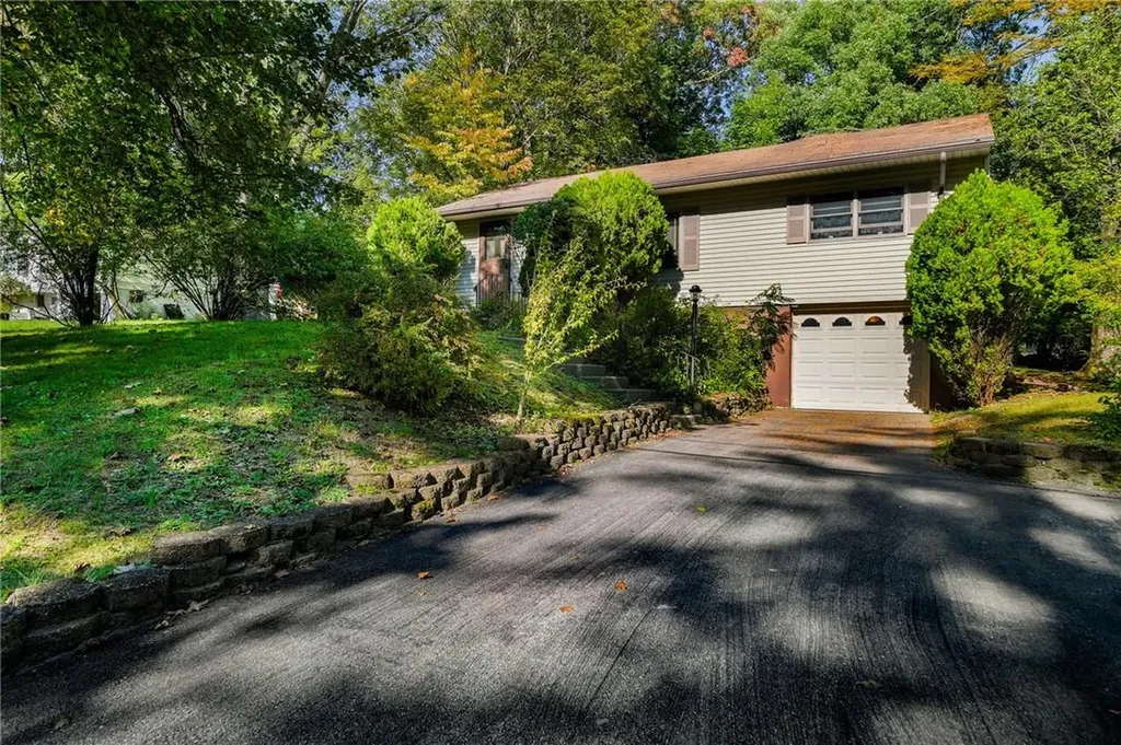 89 Harth Drive New Windsor NY 12553