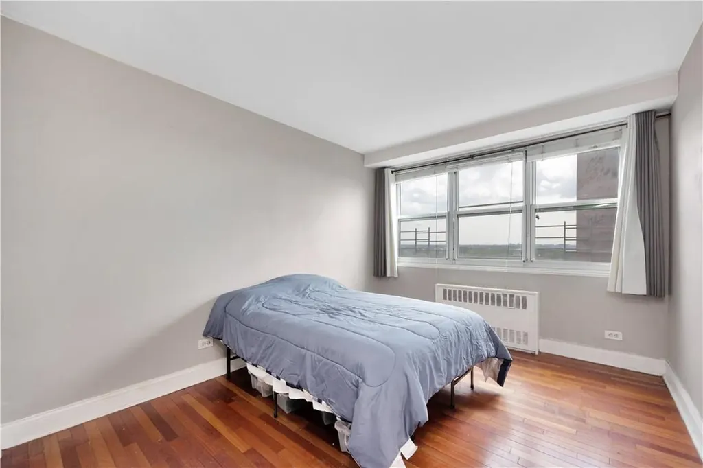 880 Boynton Avenue Bronx NY 10473
