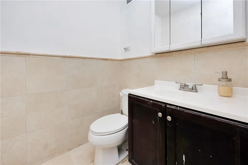 880 Boynton Avenue Bronx NY 10473