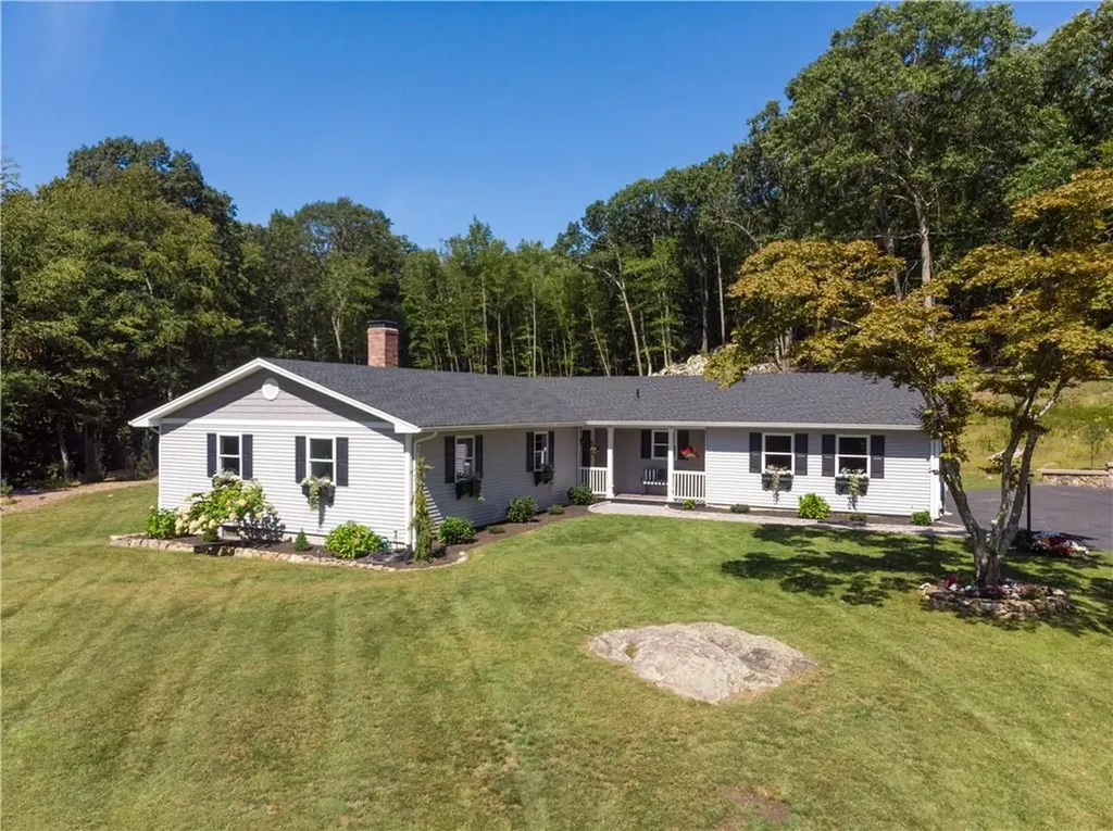 36 Plumtrees Road Newtown CT 06470