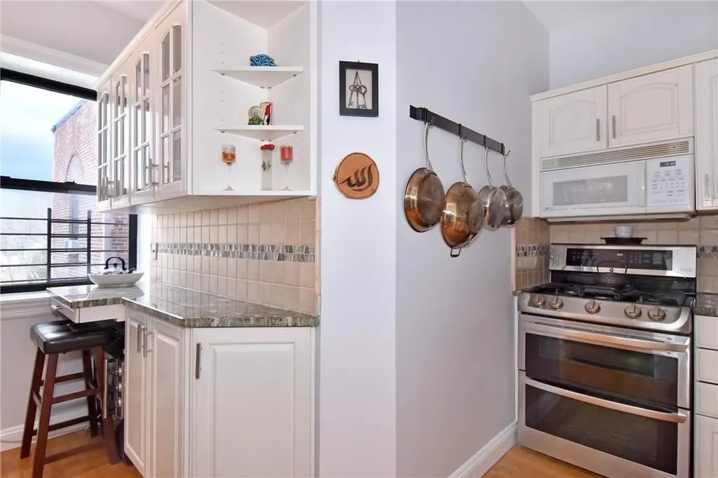 4784 Boston Post Road Pelham NY 10803