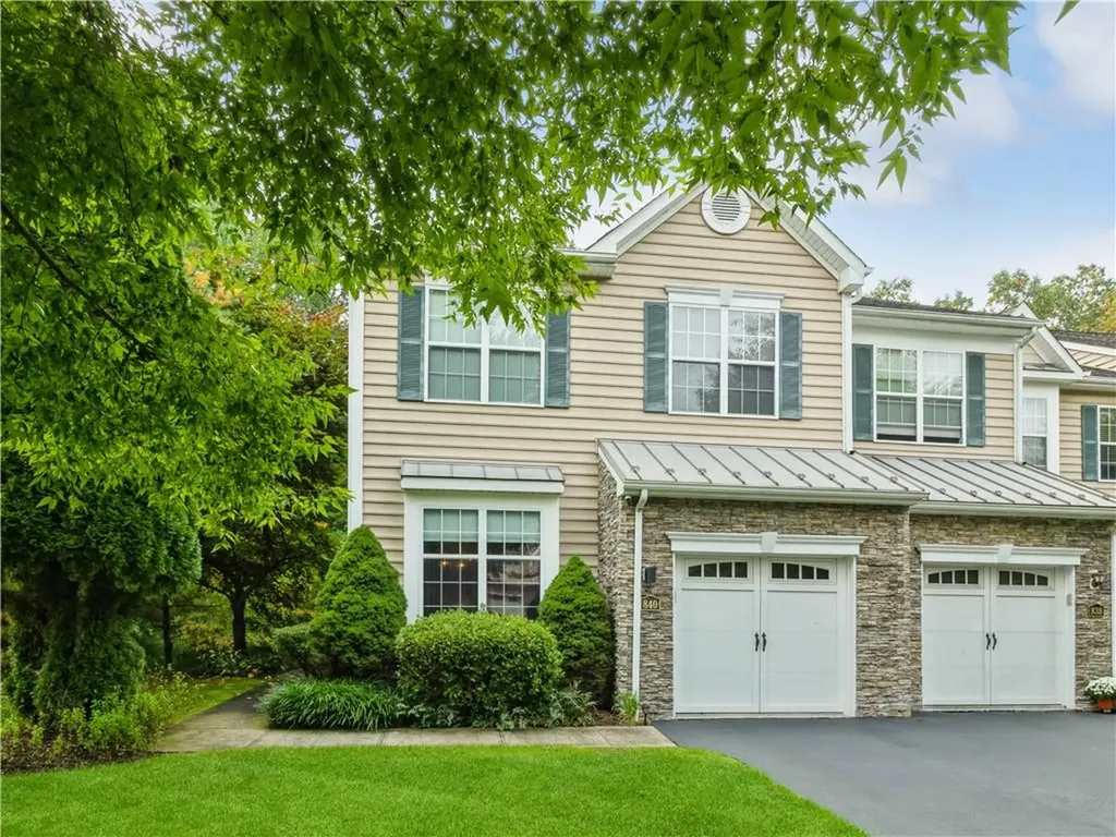 840 Huntington Drive Fishkill NY 12524