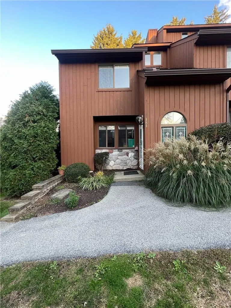 181 Red Cardinal Court Poughkeepsie NY 12603