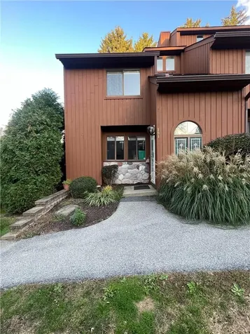 181 Red Cardinal Court Poughkeepsie NY 12603