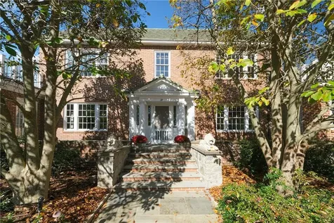 38 Woodbine Avenue Larchmont NY 10538
