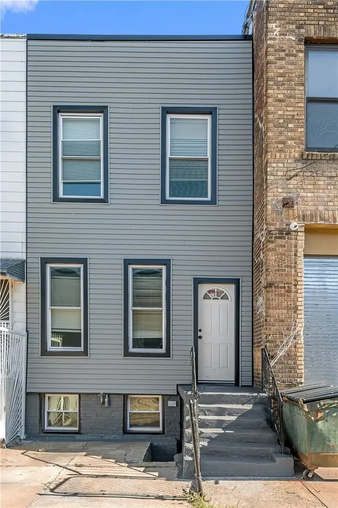 691 E 132nd Street Bronx NY 10454