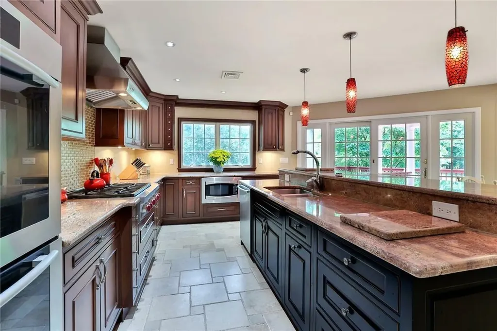 7 Hazelton Lane West Nyack NY 10994