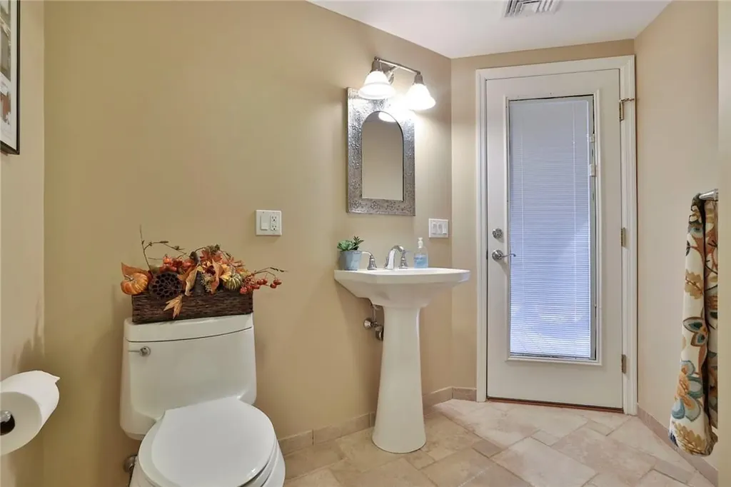 7 Hazelton Lane West Nyack NY 10994