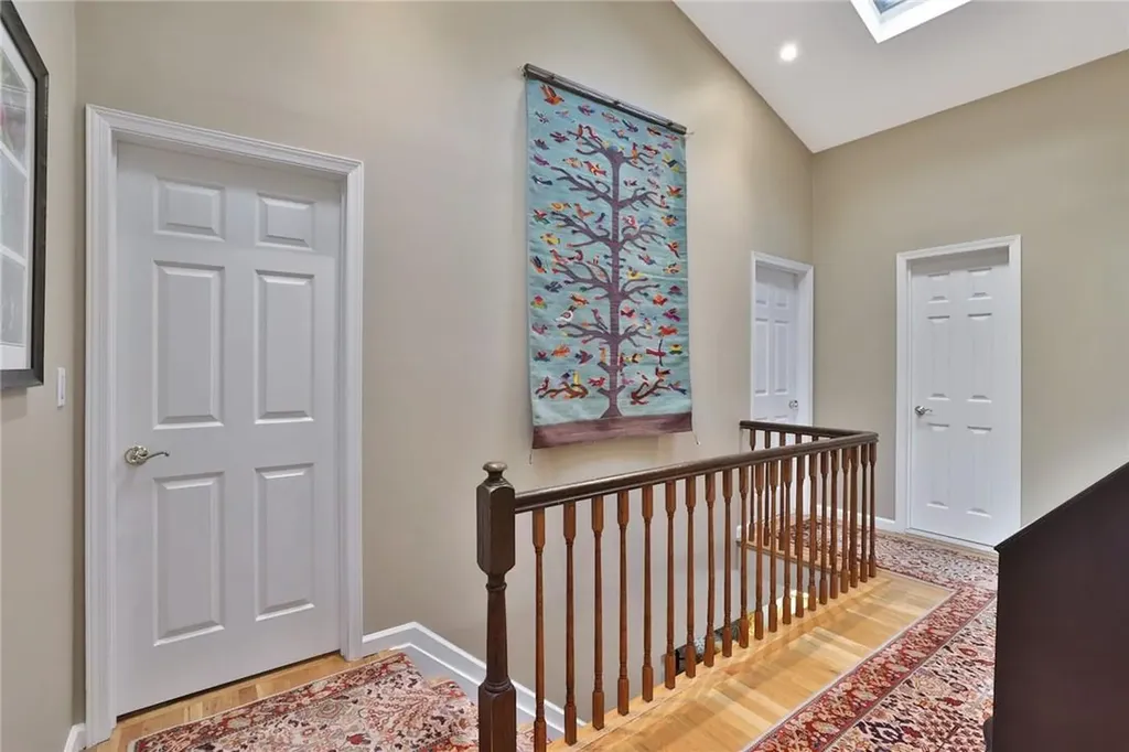 7 Hazelton Lane West Nyack NY 10994