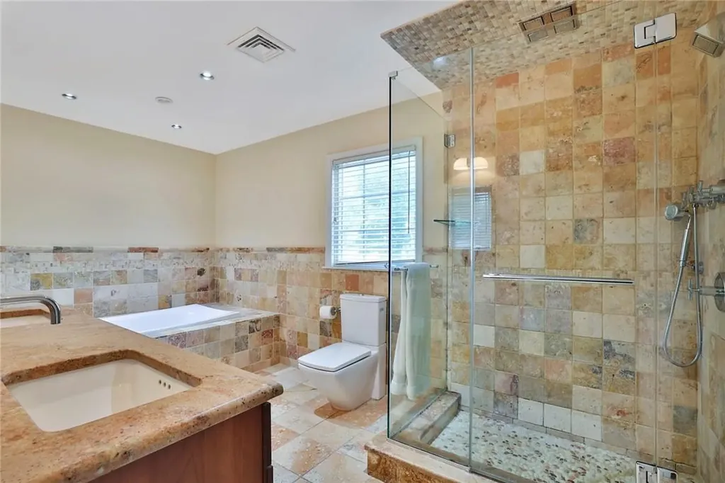 7 Hazelton Lane West Nyack NY 10994