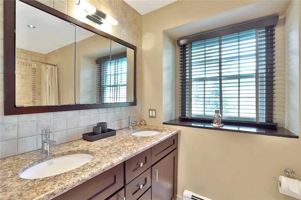 7 Hazelton Lane West Nyack NY 10994