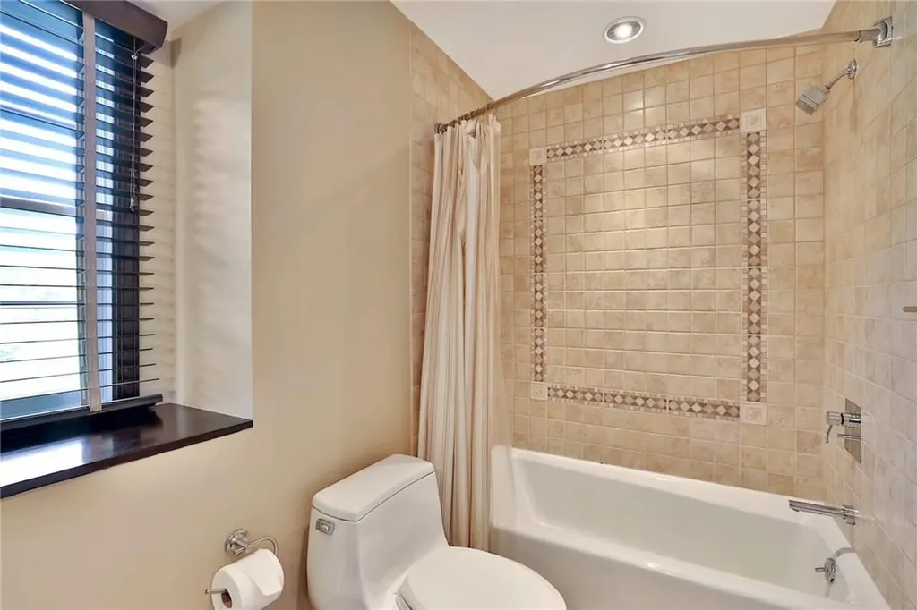 7 Hazelton Lane West Nyack NY 10994