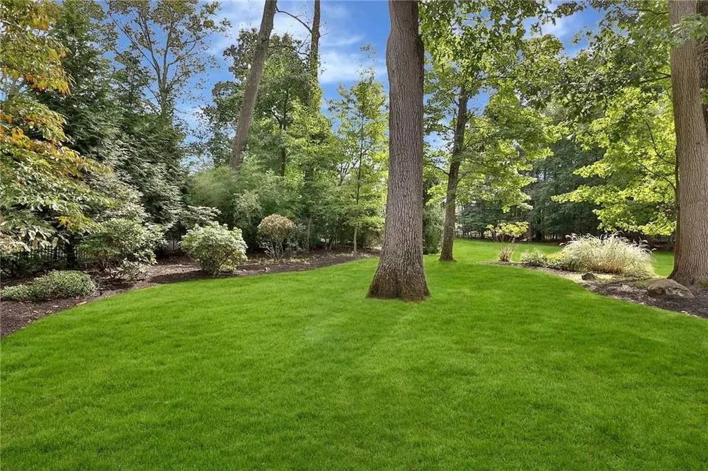 7 Hazelton Lane West Nyack NY 10994