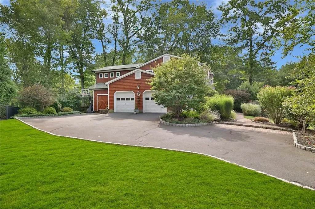 7 Hazelton Lane West Nyack NY 10994