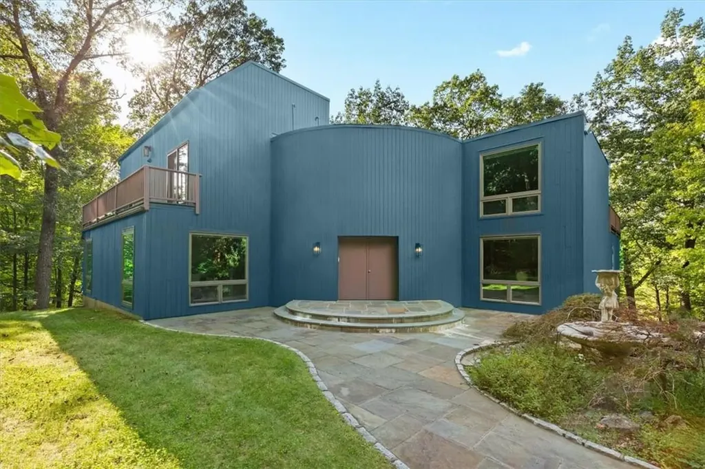 236 Harriman Road Irvington NY 10533