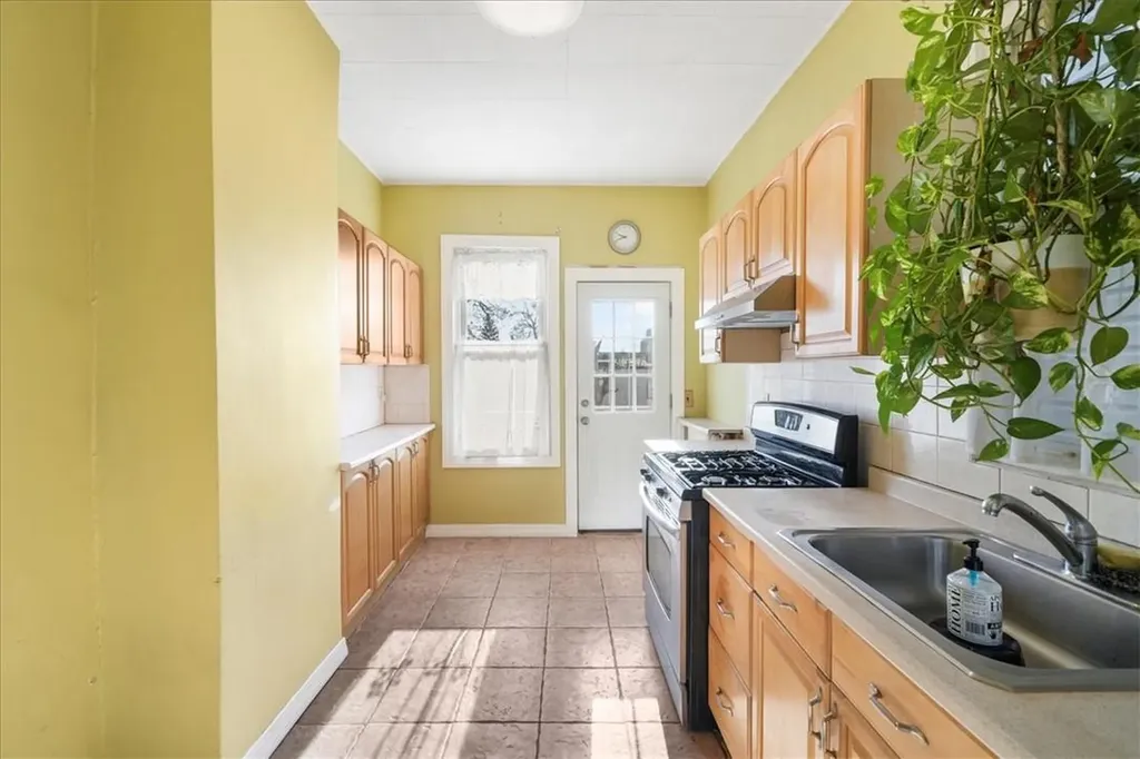 2224 Bruckner Boulevard Bronx NY 10473