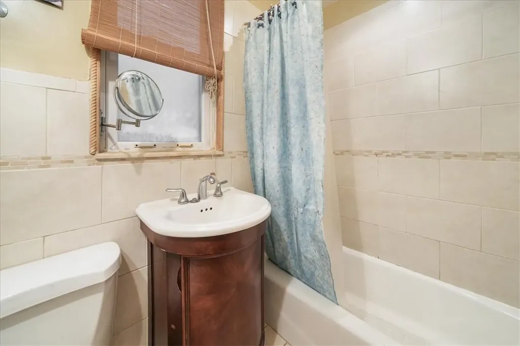 2224 Bruckner Boulevard Bronx NY 10473
