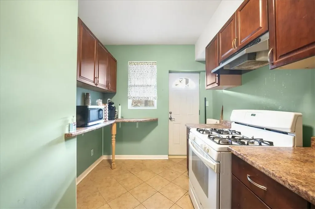2224 Bruckner Boulevard Bronx NY 10473