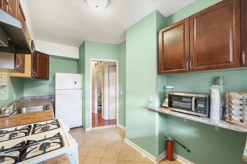 2224 Bruckner Boulevard Bronx NY 10473