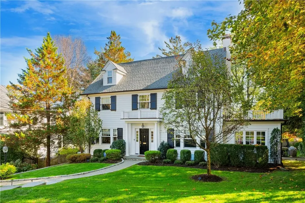 32 Sage Terrace Scarsdale NY 10583