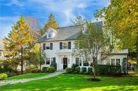 32 Sage Terrace Scarsdale NY 10583