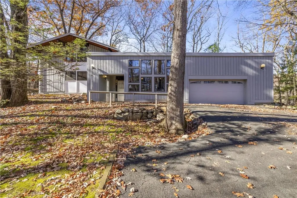 6 Steinway Court Suffern NY 10901