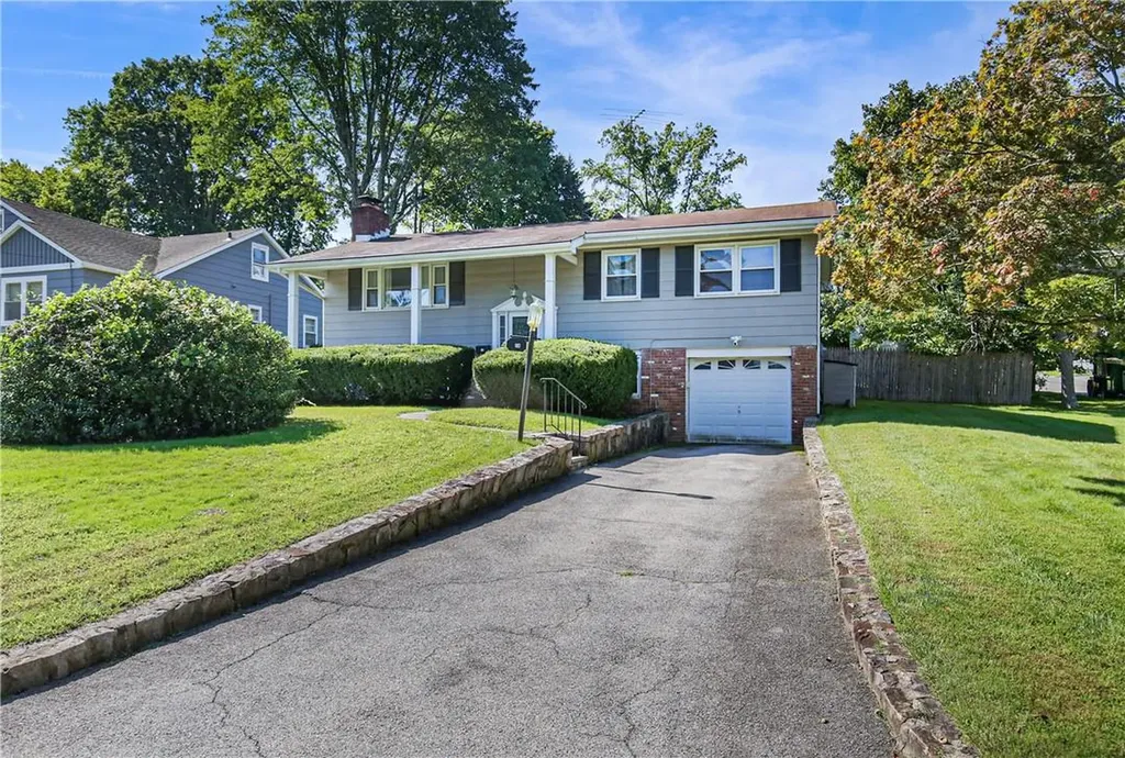 18 Rock Ridge Drive Rye Brook NY 10573