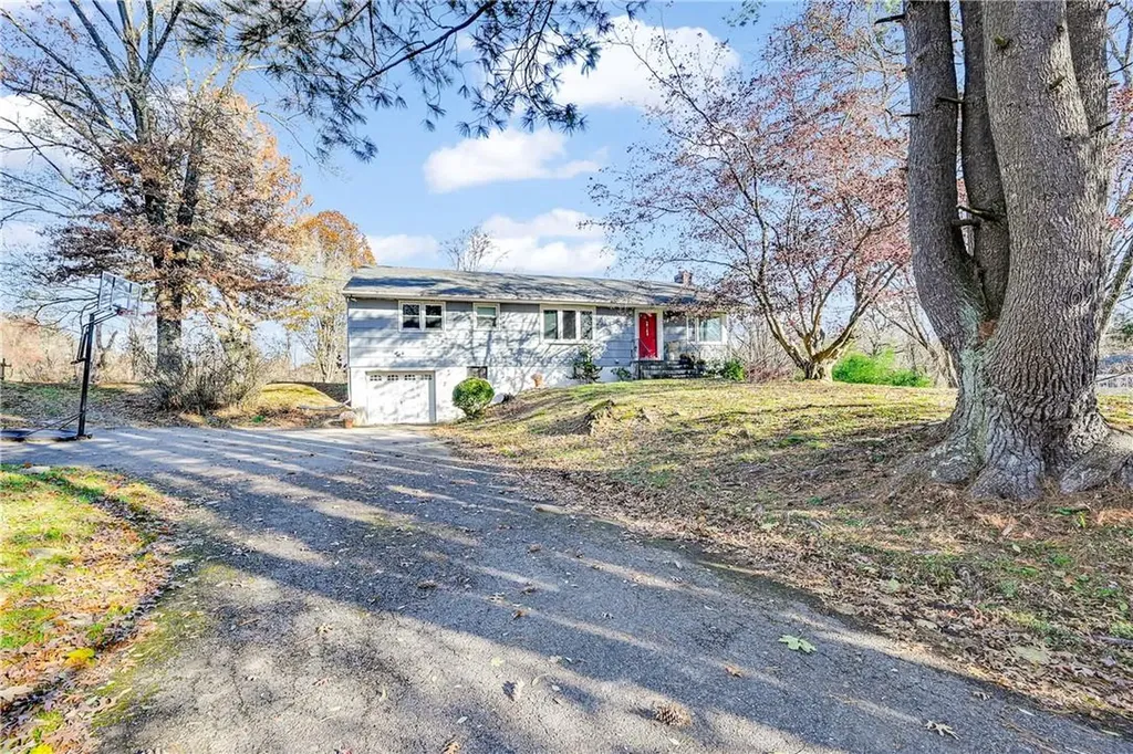 69 Moseman Avenue Katonah NY 10536