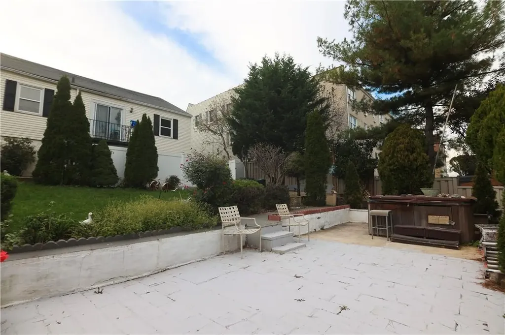 518 Logan Avenue Bronx NY 10465