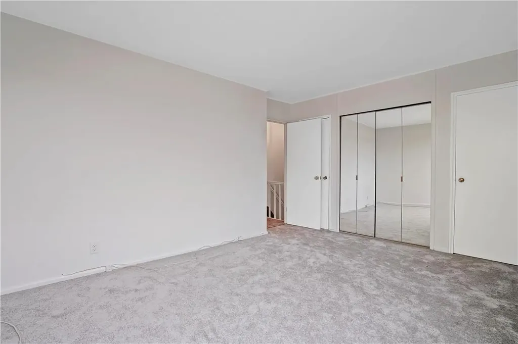 44 Troy Lane Yonkers NY 10701