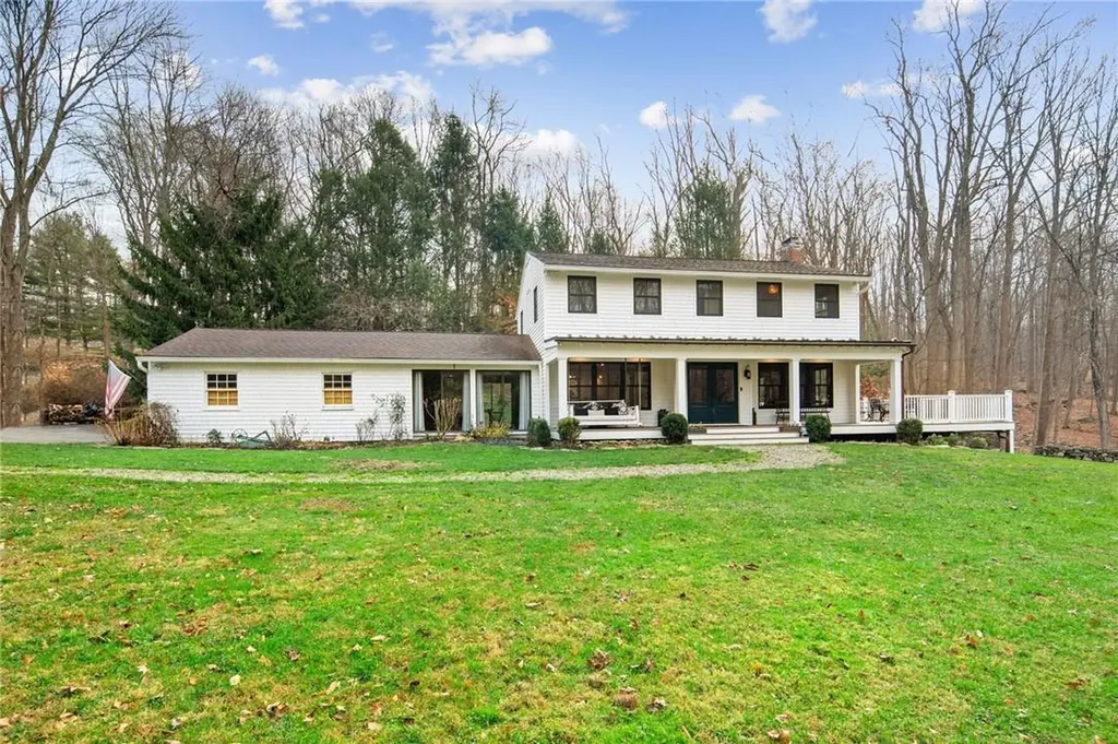 8 Maclean Drive Pound Ridge NY 10576