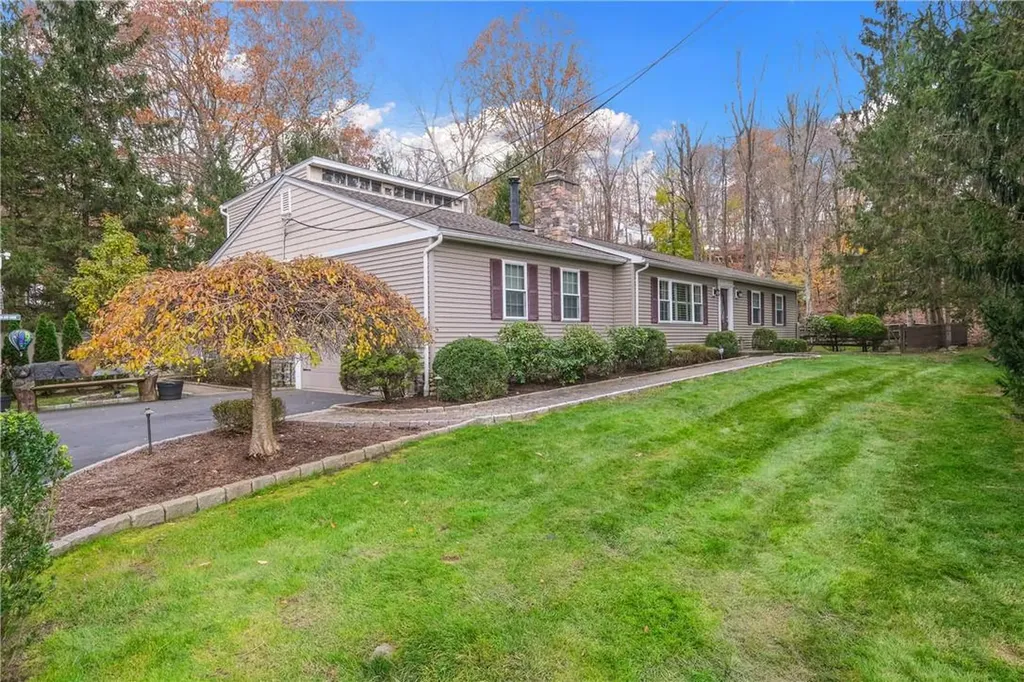 3 Valley Court Mahopac NY 10541