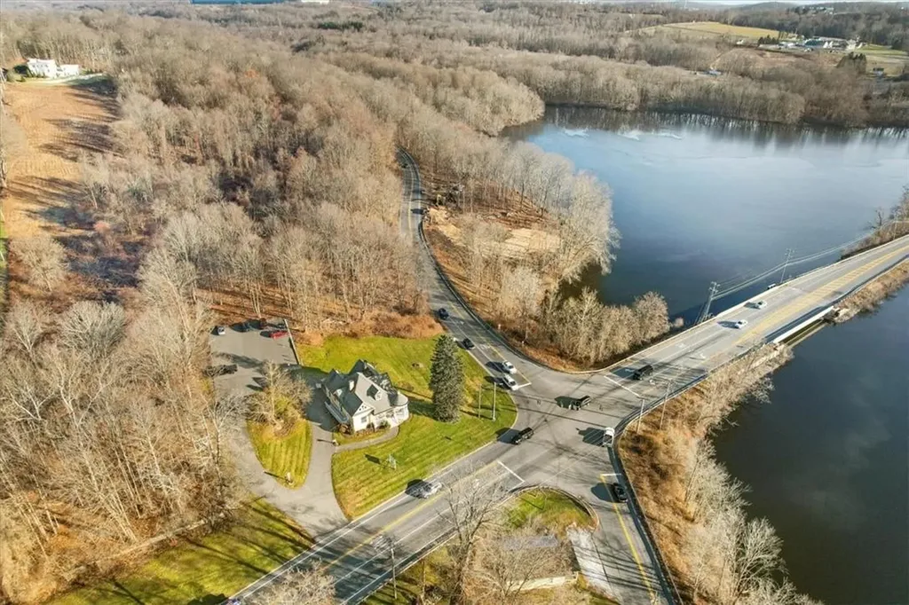 2180 Route 6 Carmel NY 10512