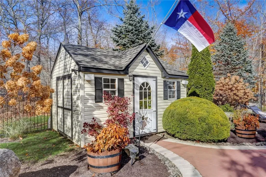 59 Travis Road Baldwin Place NY 10505