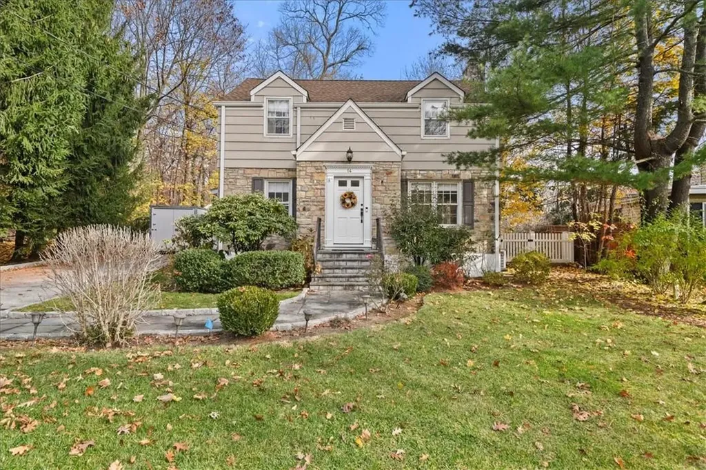 14 Beechwood Road Hartsdale NY 10530