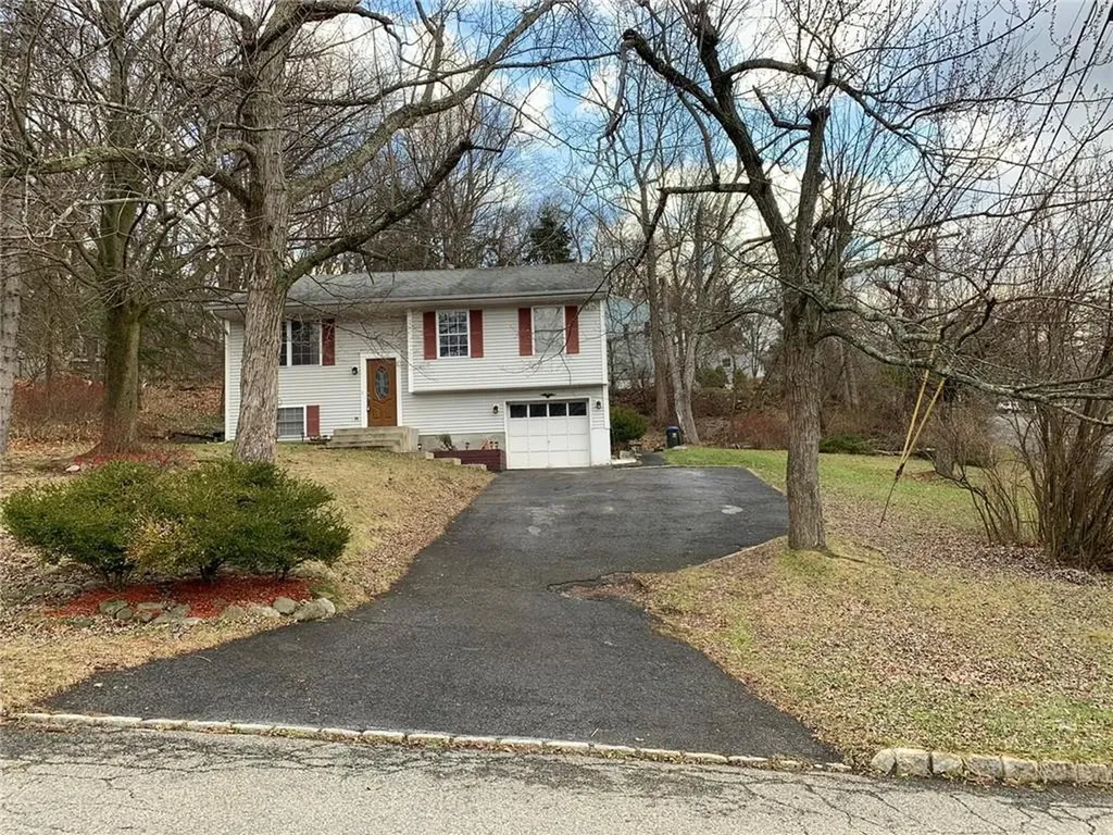 66 Duelk Avenue Monroe NY 10950