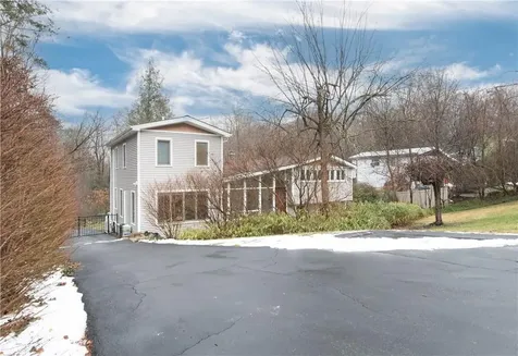 996 Barberry Road Yorktown Heights NY 10598
