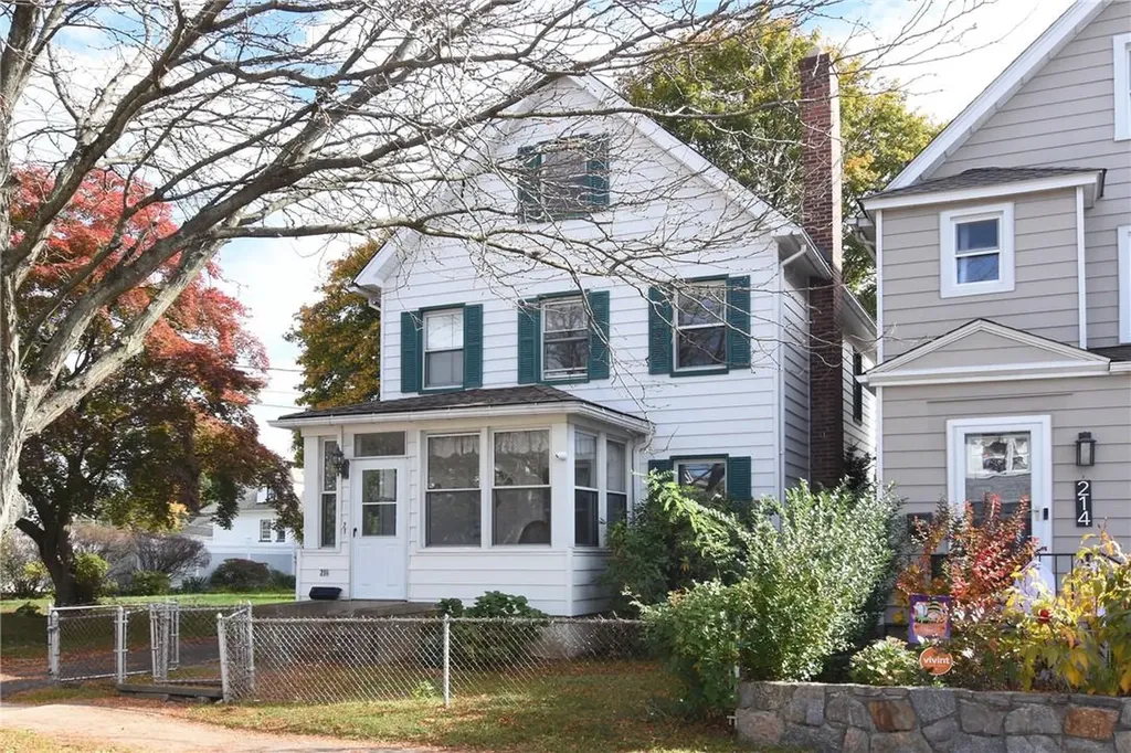 216 Third Avenue Pelham NY 10803