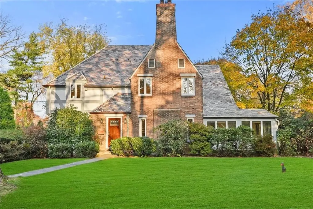 16 Seymour Place White Plains NY 10605