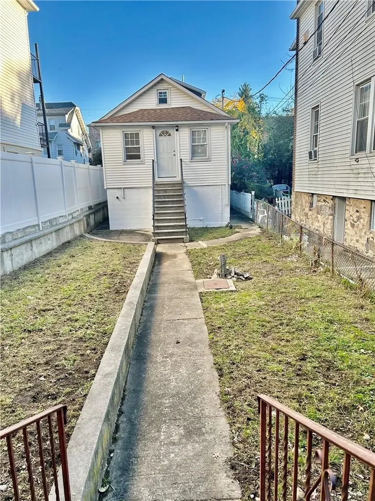 414 Swinton Avenue Bronx NY 10465