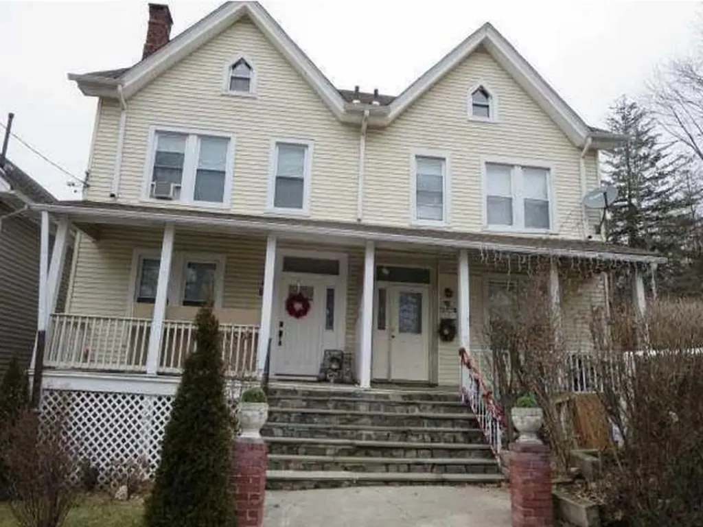 59 Ellis Place Ossining NY 10562