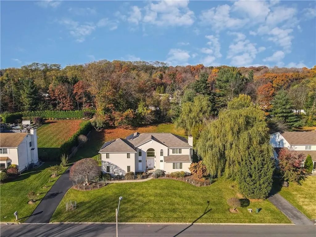 19 Ellington Way Spring Valley NY 10977