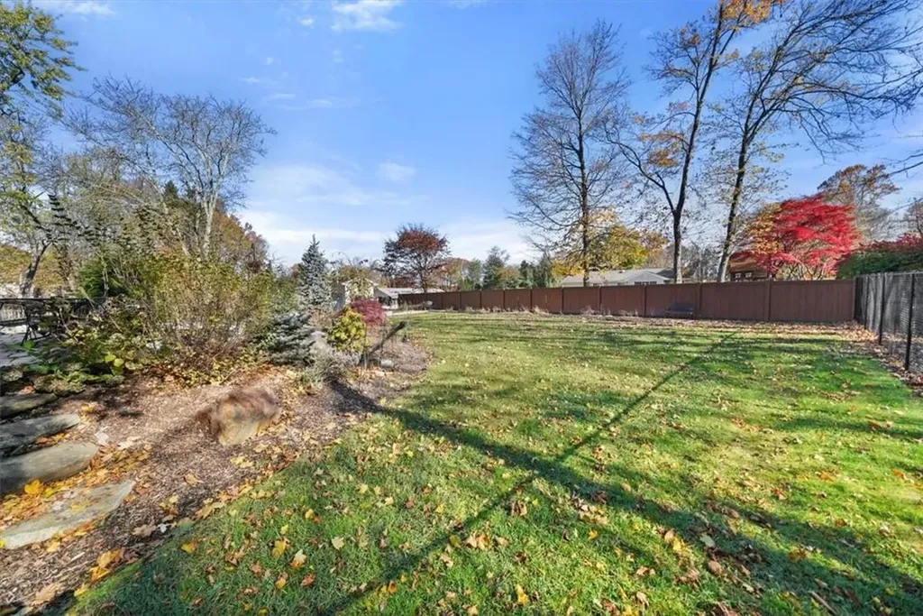 13 Spruce Lane West Nyack NY 10994